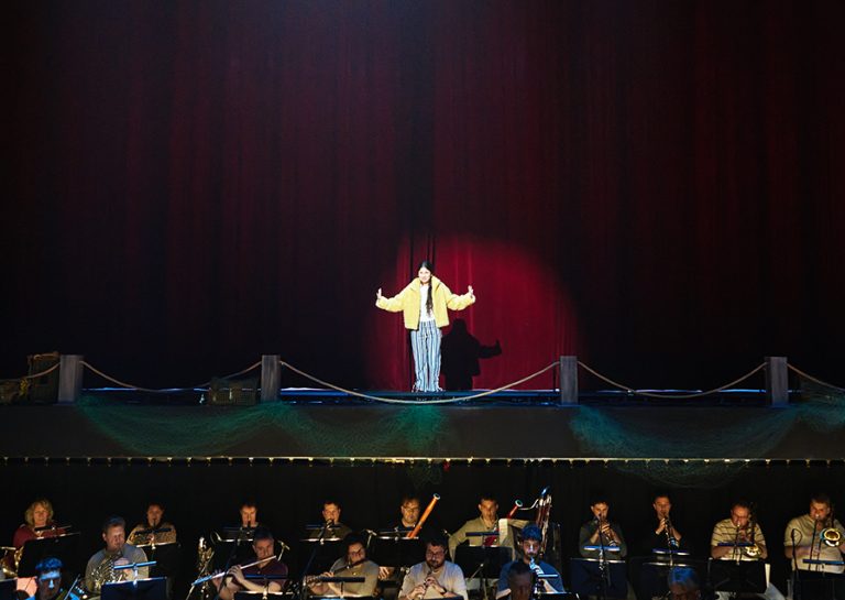 LUA-MUSICAL_03_897x636